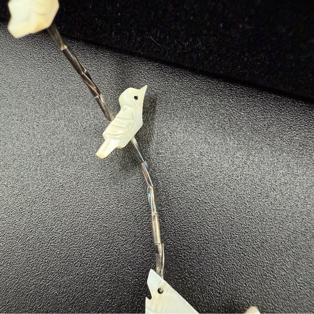 Vintage Native American Mother of Pearl Heishi Bird and Liquid Silver Necklace - Picture 9 of 16